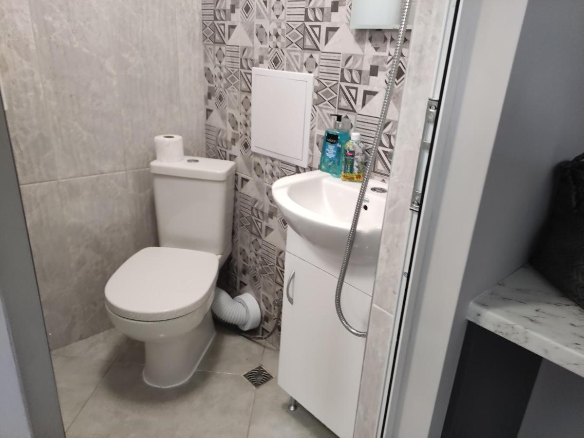 Студио В Центъра На Град Бургас. Exterior foto